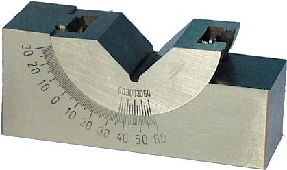 Abbildung: Verstellbares Winkel - Prisma 102 x 46 x 46 mm (Das Bild kann vom Original geringfügig abweichen.)