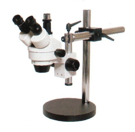Abbildung: Stereo- Zoom- Mikroskop SZM 4 (Das Bild kann vom Original geringfügig abweichen.)